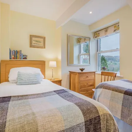 2 Bed In Sz451 Holiday home